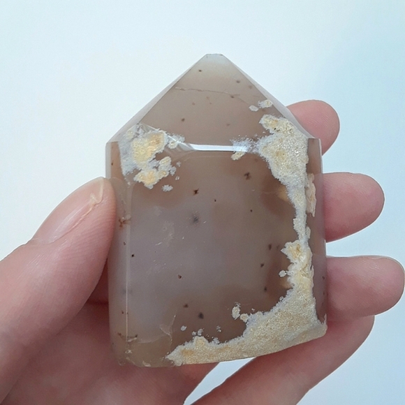 Druzy Agate Tower *not a chipped tip* - Picture 3 of 4